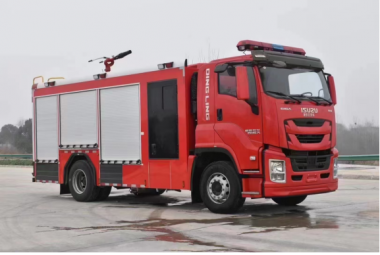 ISUZU 6000L Foam fire truck